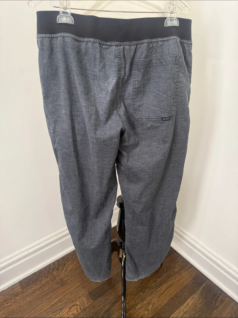 PrAna Vaha Men's Black Gray Pull-On Athleisure Pants Large